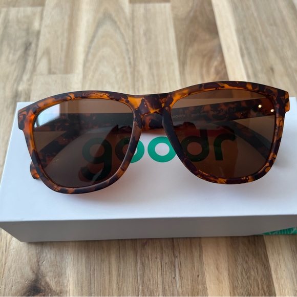 goodr Accessories Nwt Goodr Bosleys Basset Hound Dreams Sunglasses